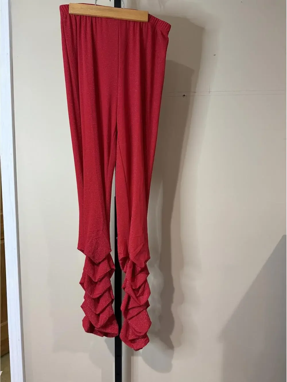 Red Ruffled Leggings Size Small polyester